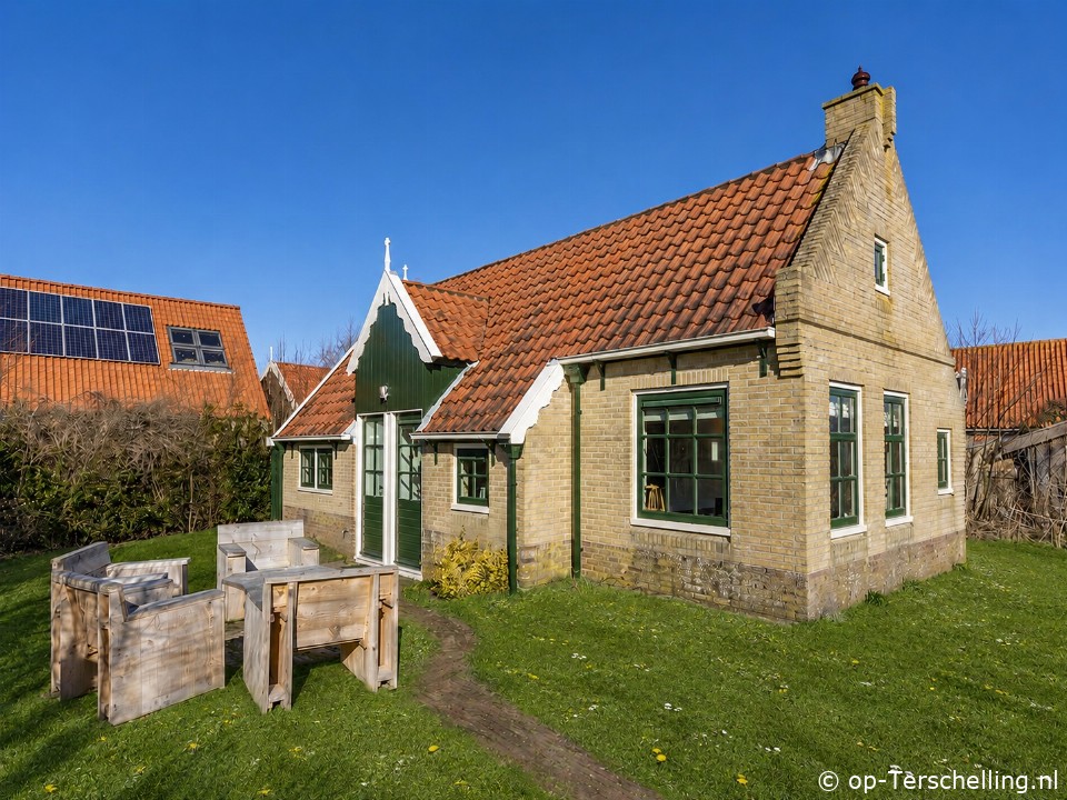 buitenaanzicht de Strandjutter (Oosterend)